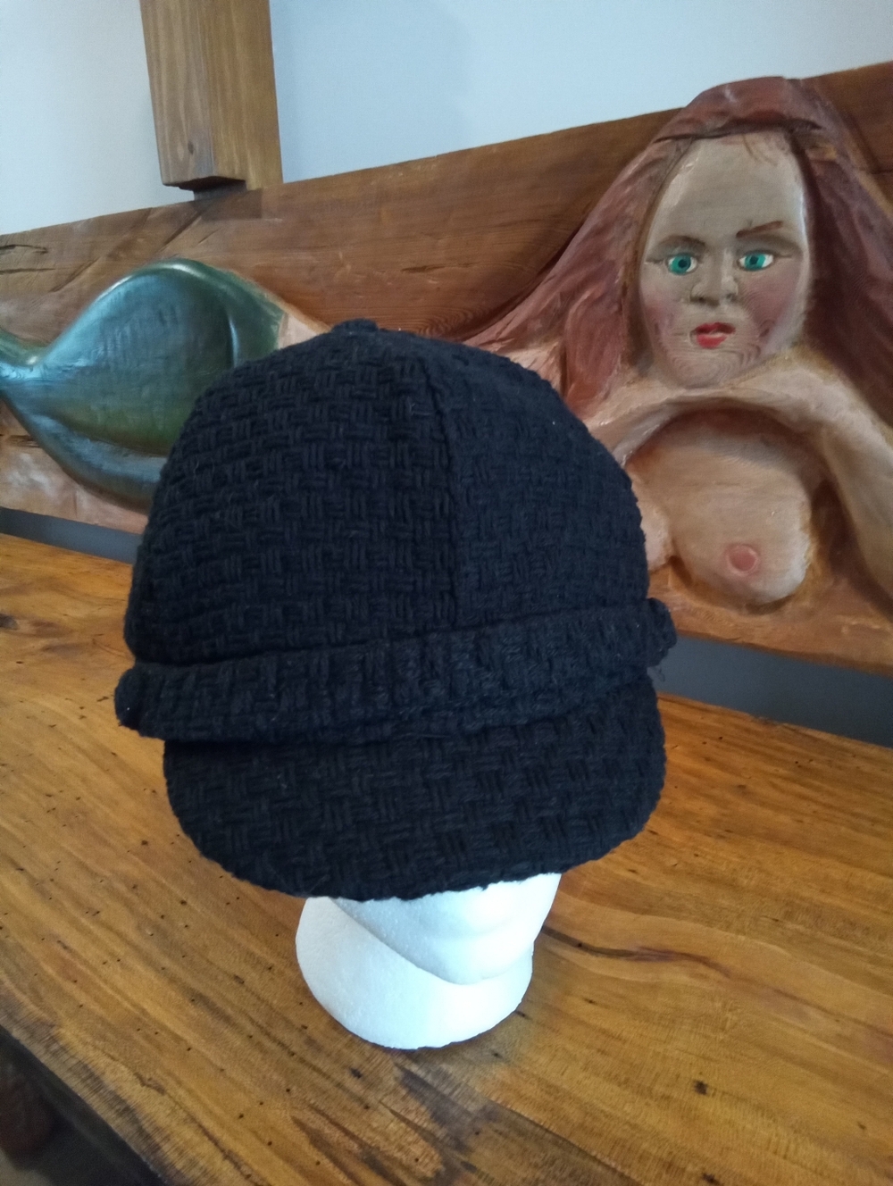 D&Y Black Textured Weaved Knit Pattern Newsboy Cap